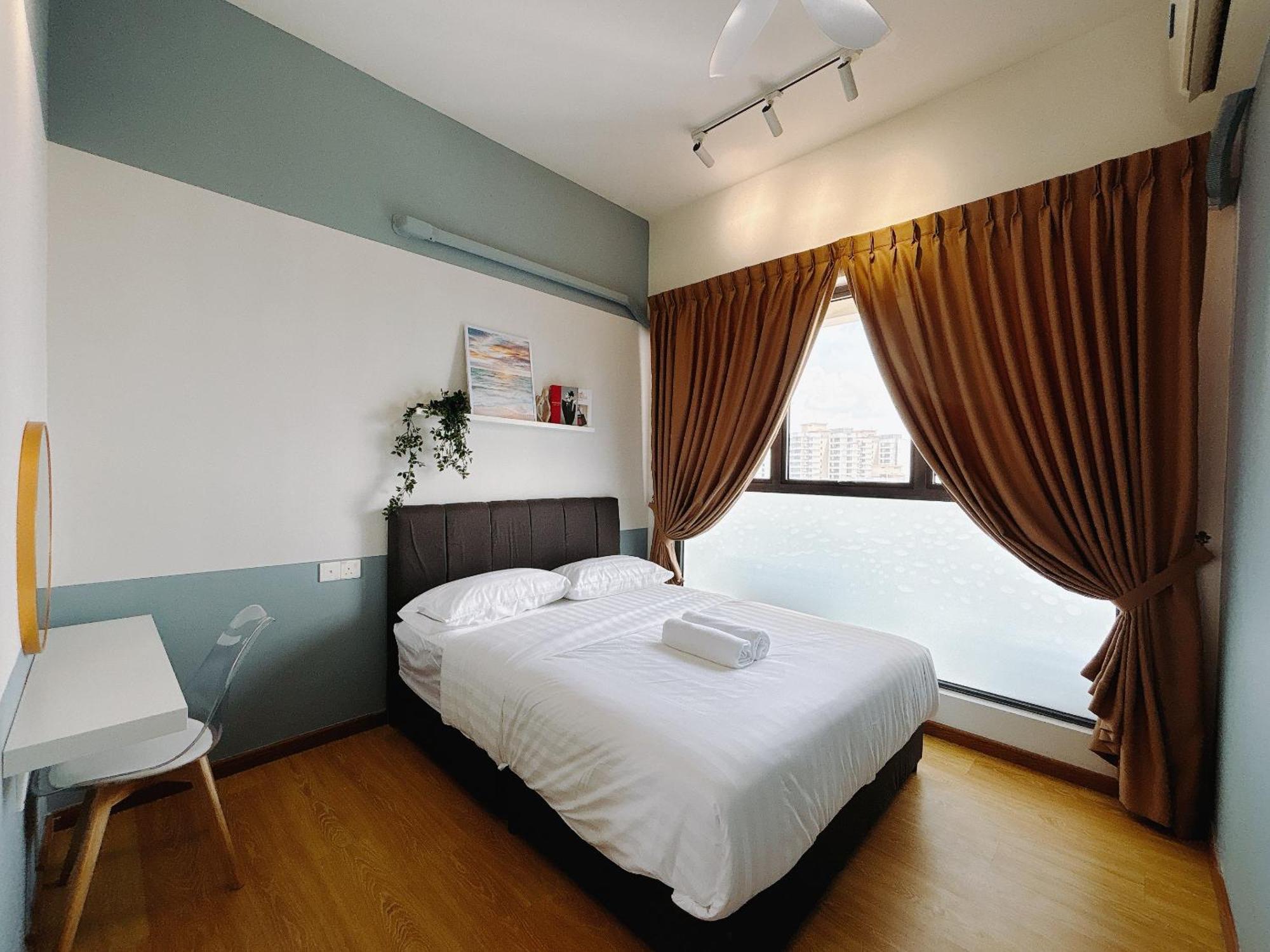 Seafront Country Garden Danga Bay By Lions Bay Pangsapuri